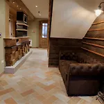 Zamorc Hotel