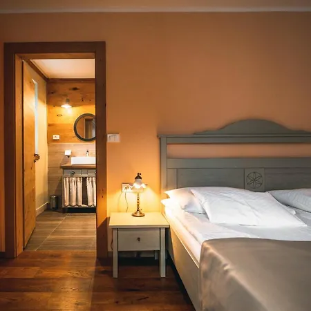 Zamorc Hotel
